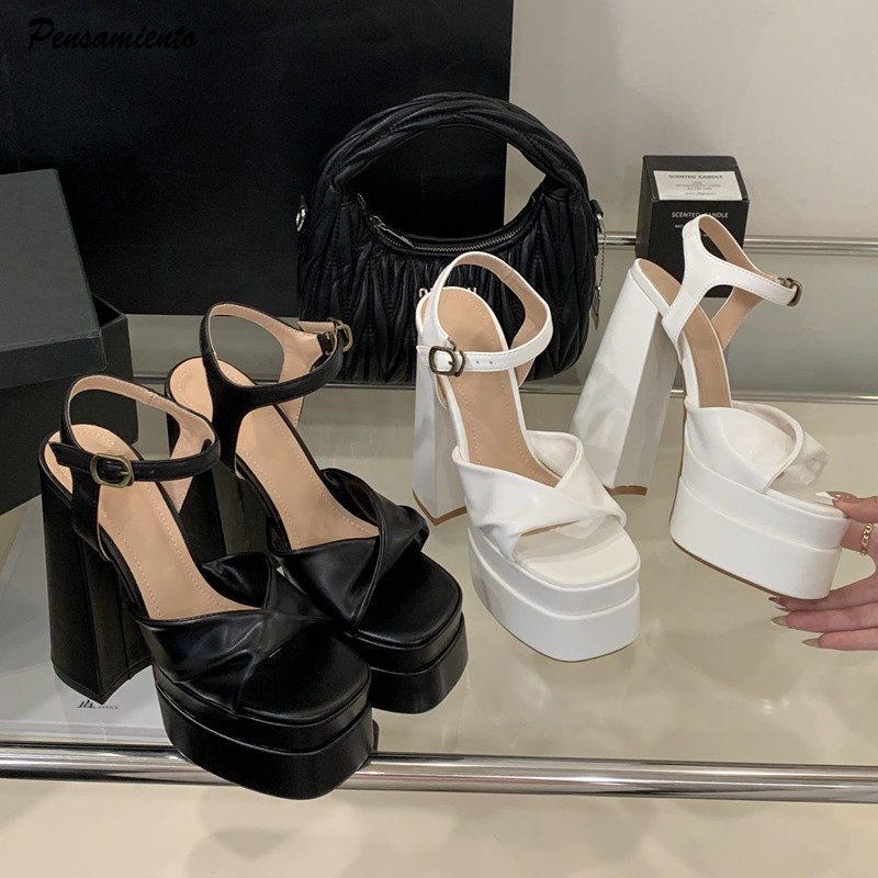 Sandalias de gladiador con pla - Wedge Heeled Sneaker reseña y precio